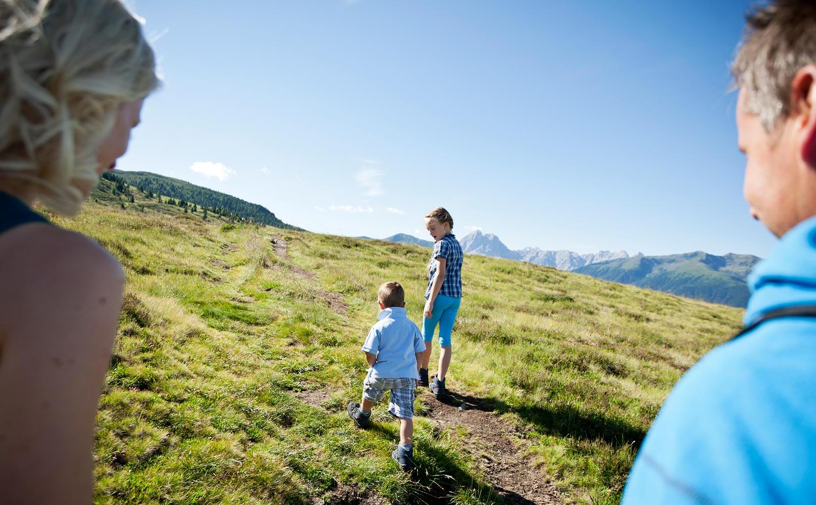 Vacanza per famiglie in Val Pusteria in un residence per bambini